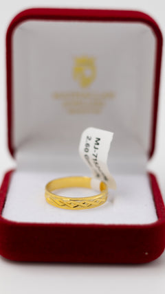 22K-Gold Diamond Cut Zig Zag Band