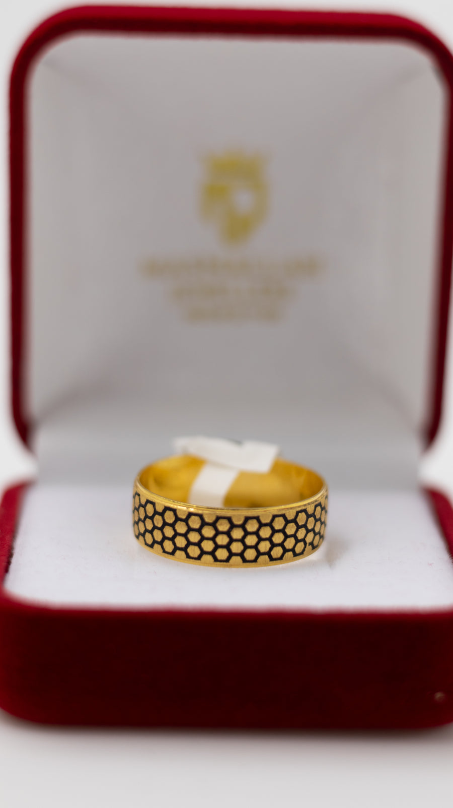 22K Yellow Gold Hexagon Pattern Ring