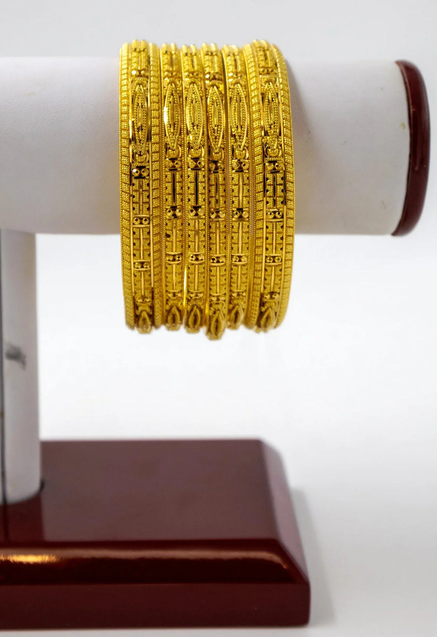22K-Yellow Gold Ornate Pattern Bangle Set