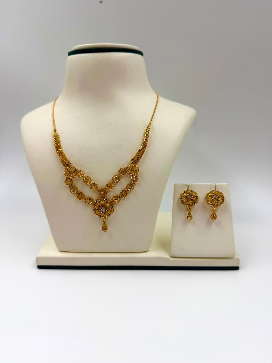 22k Antique style Gold Set