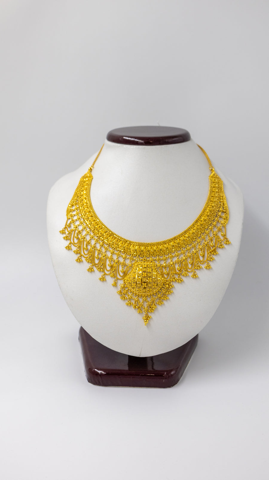 22k Bridal Style Gold Necklace and Earrings Set