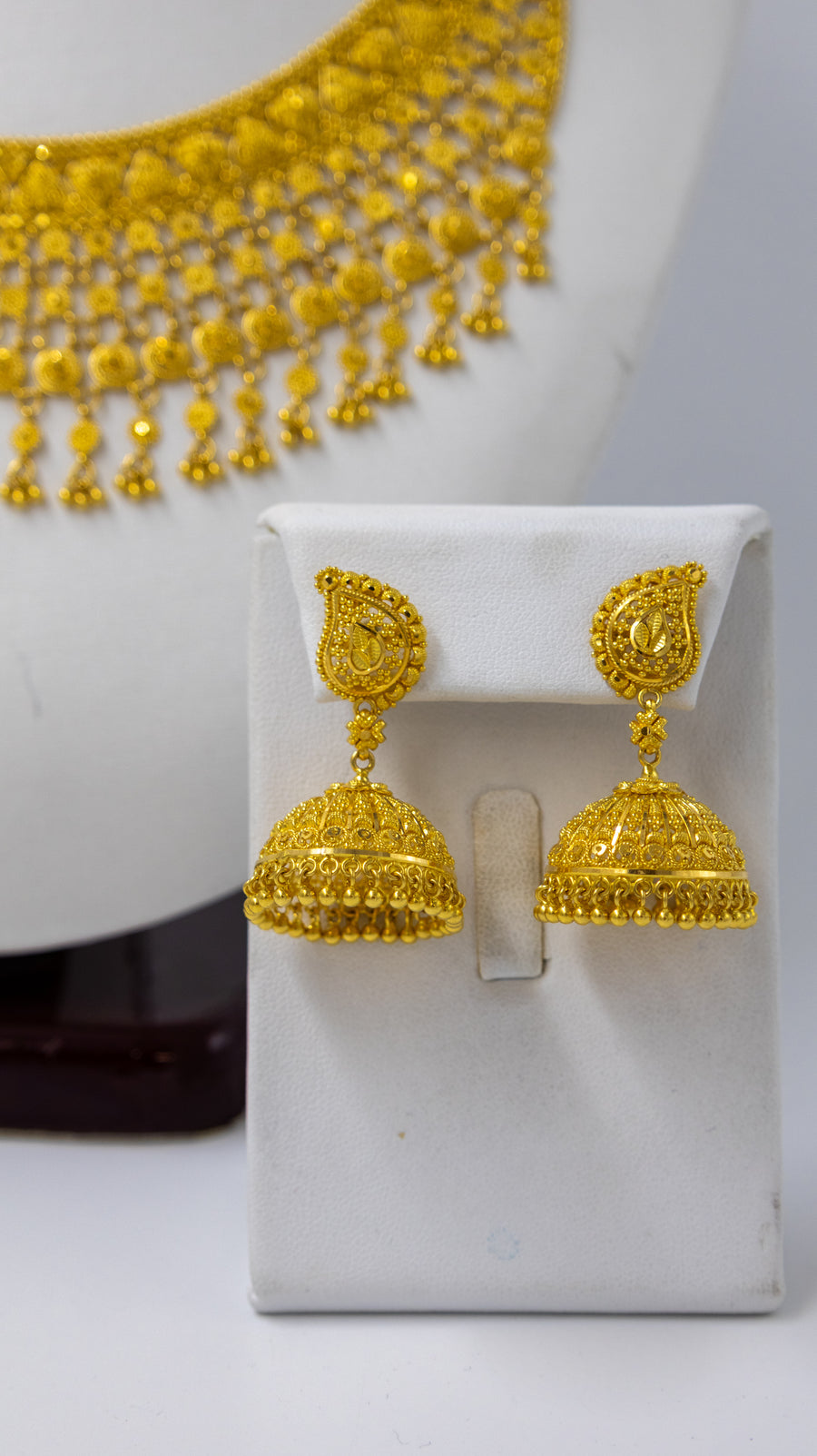 22k Briday style Gold Necklace with Classic Frindges