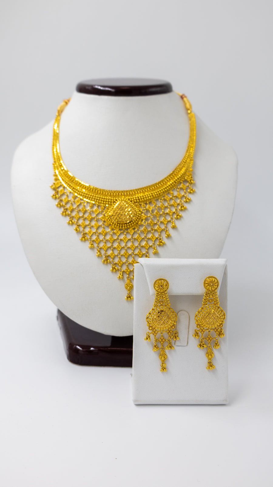 22k Royal Cascade Gold Necklace and Earrings Set