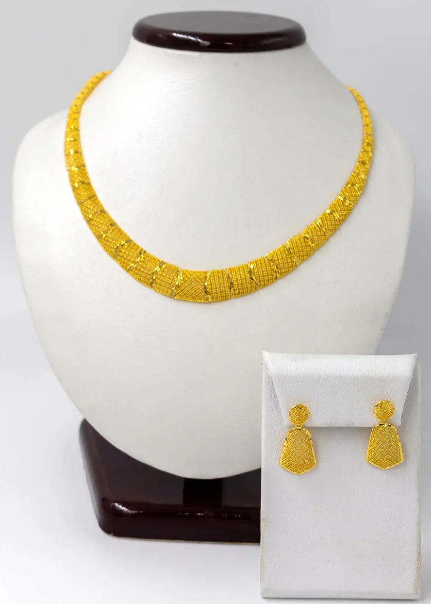 22k Timeless Gold Necklace and Earrings Set