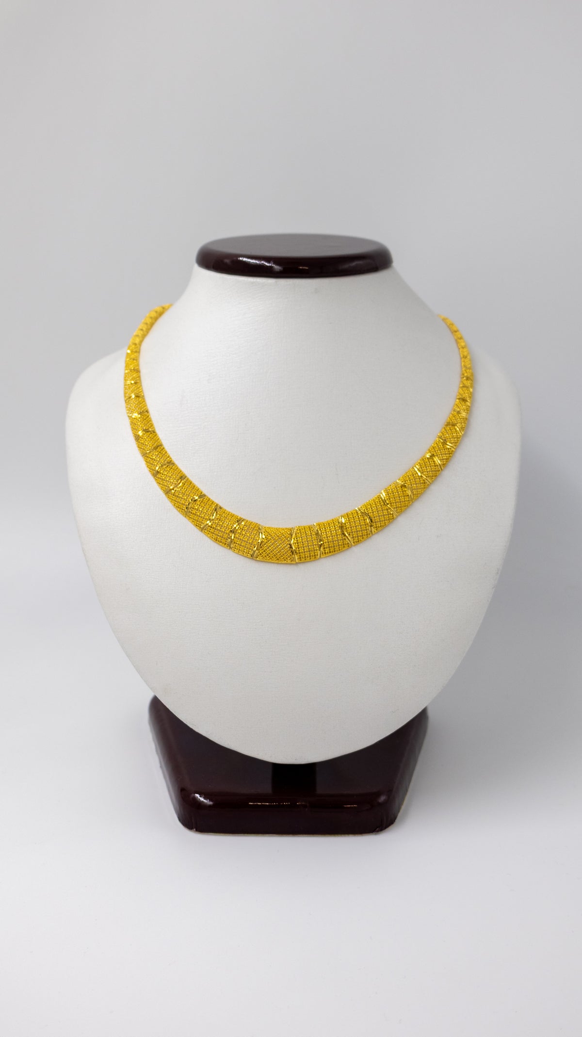 22k Timeless Gold Necklace and Earrings Set