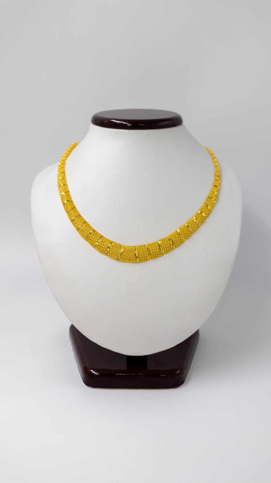 22k Timeless Gold Necklace and Earrings Set