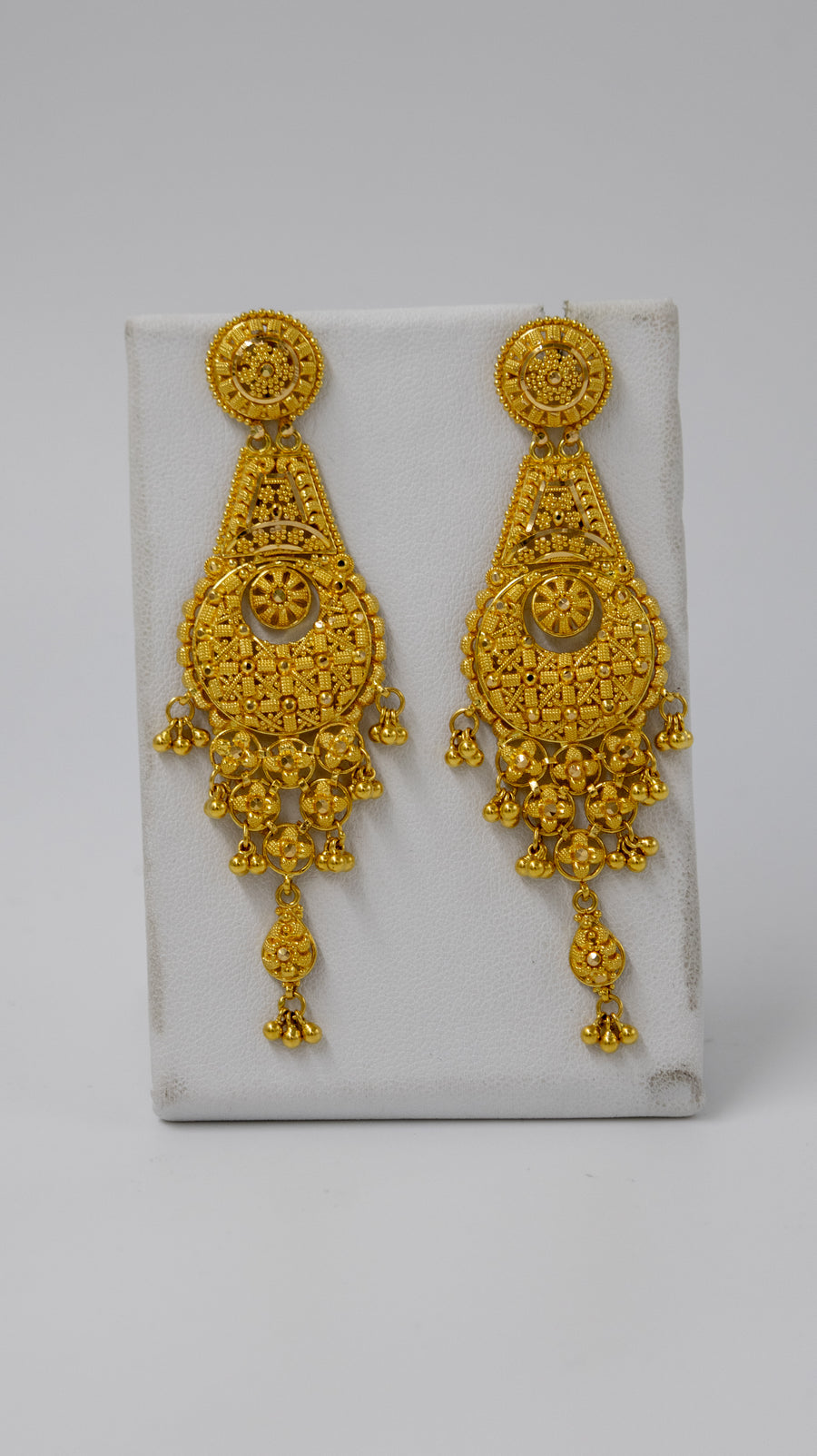 22k Tradional Bridal Gold Necklace set with classic earrings