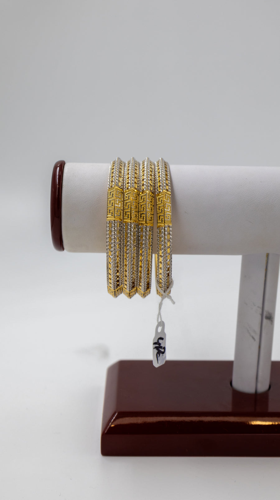 4 pc Designer Finish Gold Bangle Set