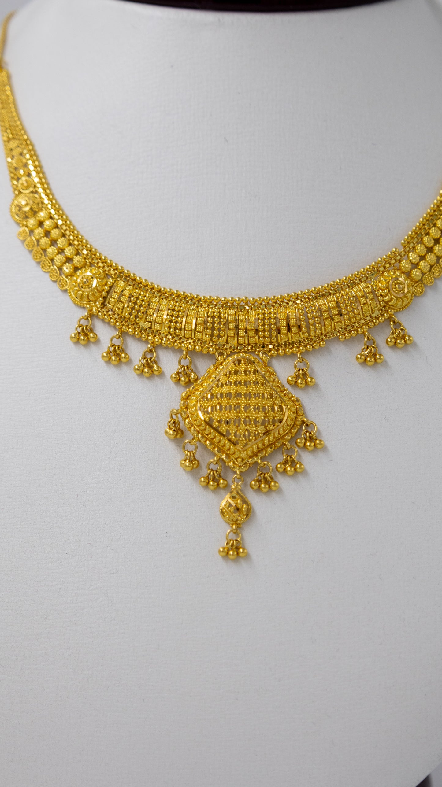 22k Gold Earrings and Necklace Set