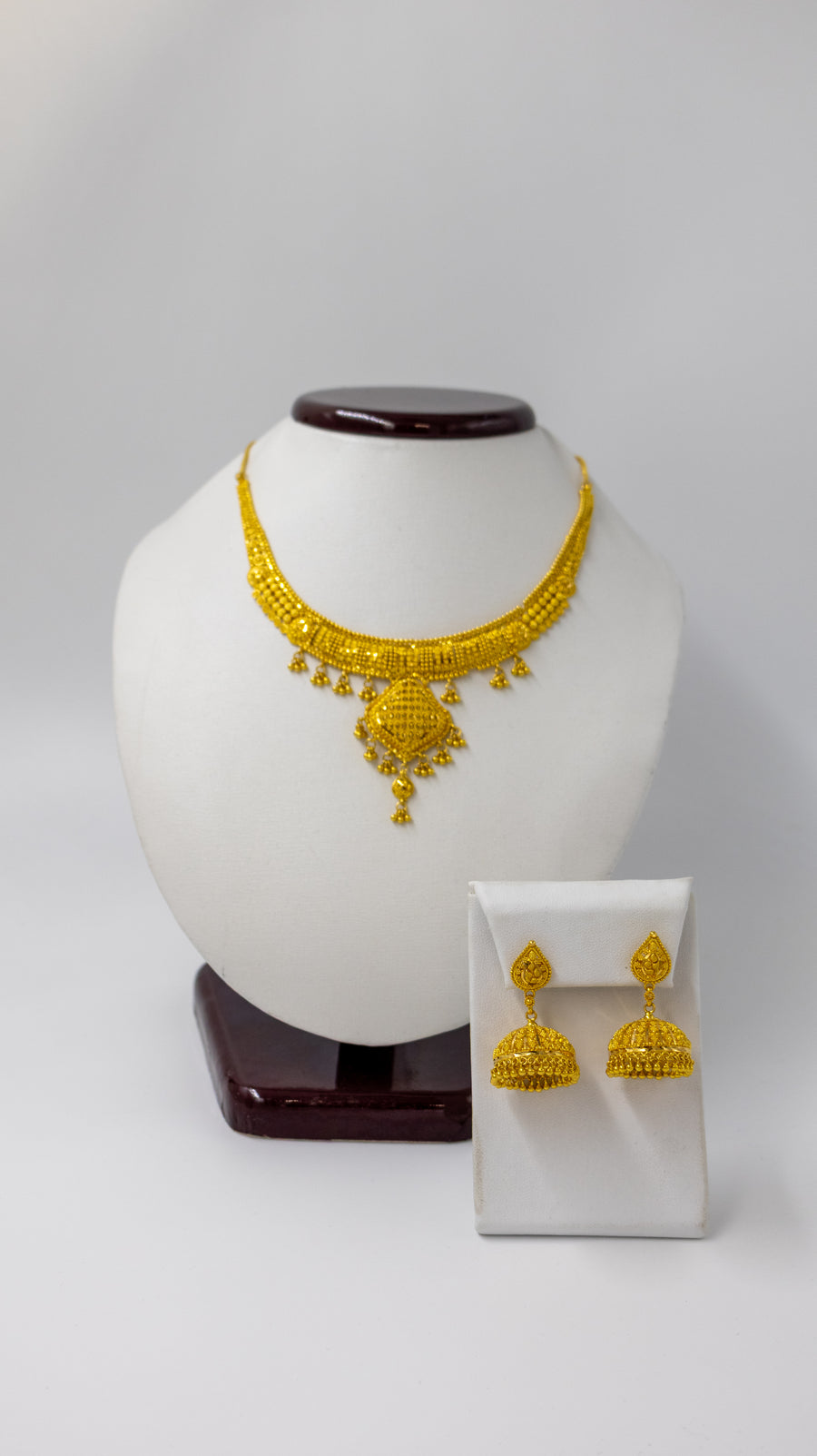 22k Gold Earrings and Necklace Set
