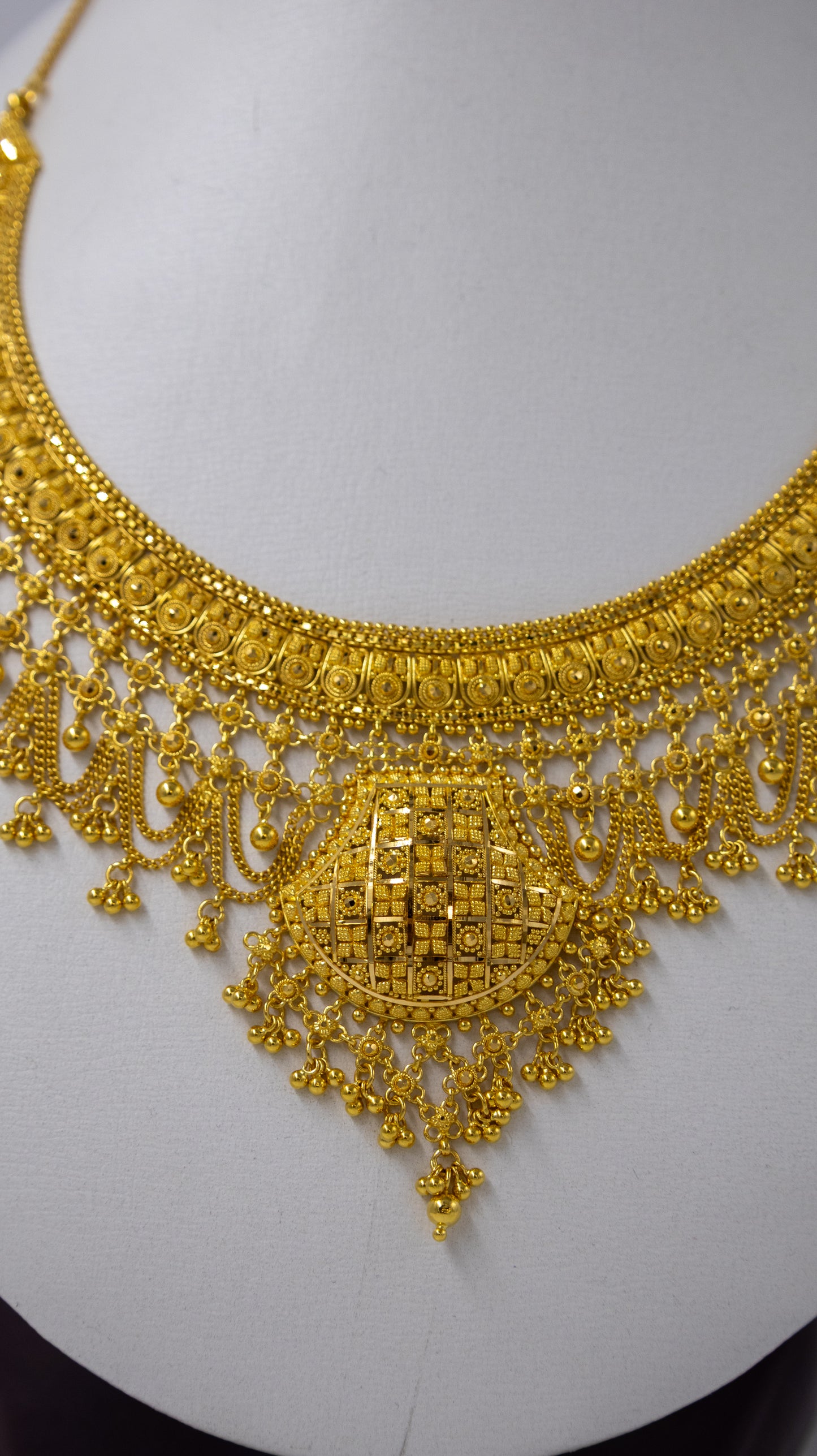 22k Gold Necklace and Earrings Set