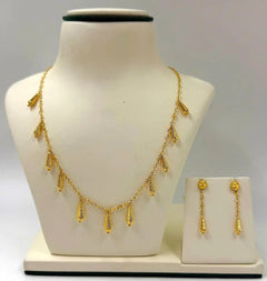 Delicate Gold Fringe Neclace