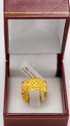 Geometric Pattern Gold Ring
