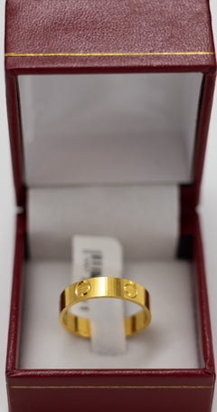 Iconic Screw Detail Gold Band - 22k