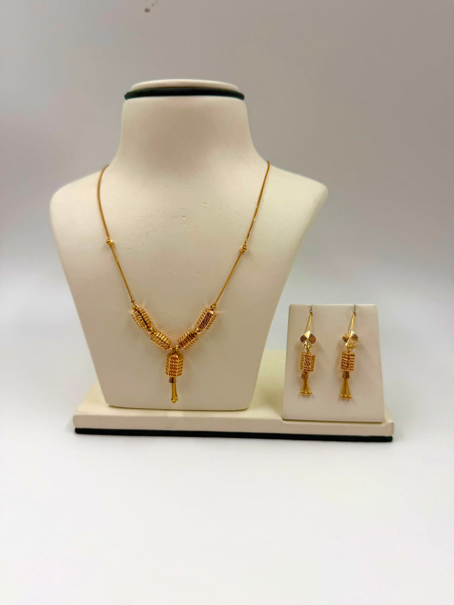 Light weight 22k Gold Set
