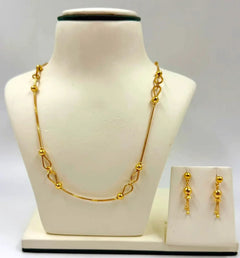 Lightweight Inifinity style 22k Necklace