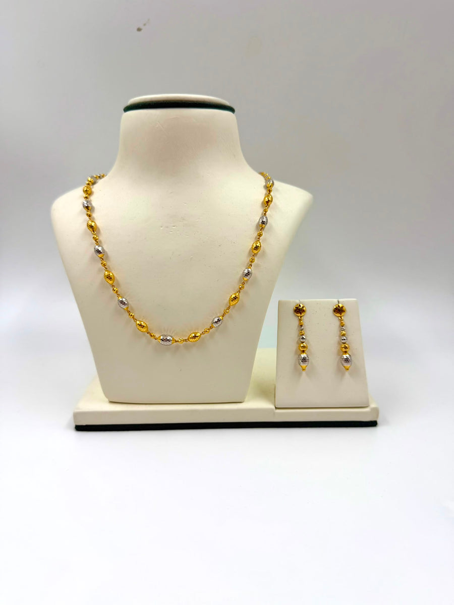 Modern style 22k Gold Necklace